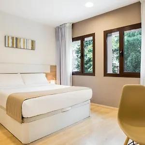 Ginosi Pedralbes Hotel Barcelona